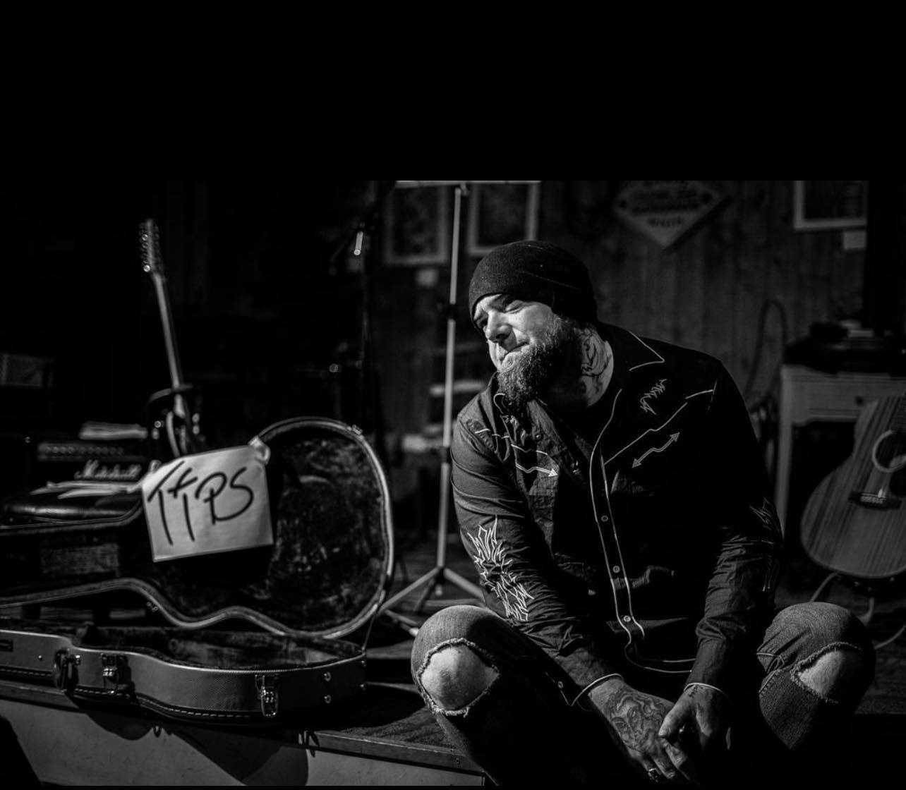 Pints & Pies with Adam Holmes