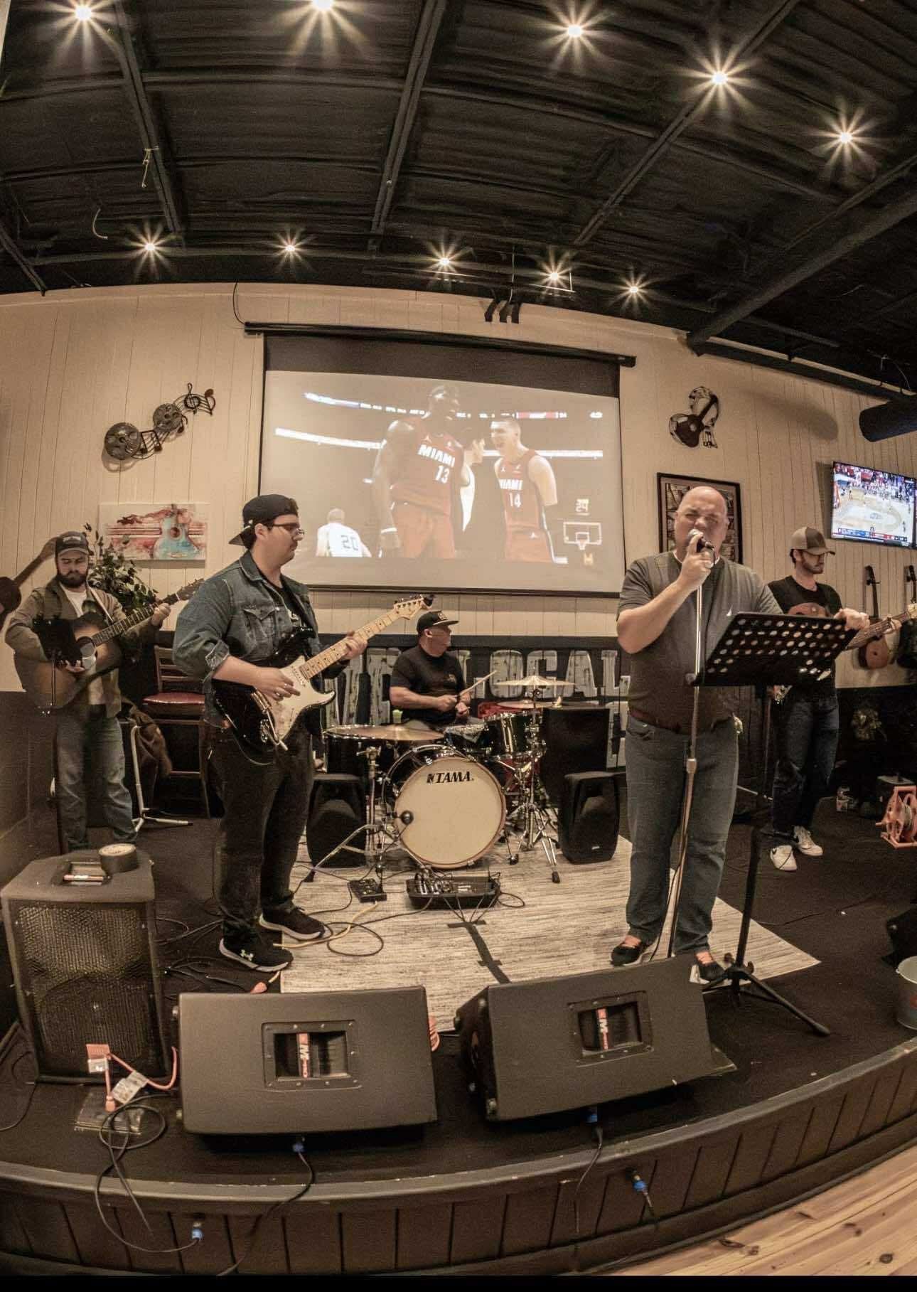 Pints & Pies with The Foundation